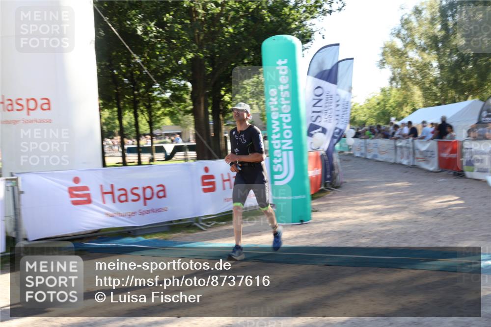 07.09.2025 - 19. Norderstedt Triathlon Luisa Fischer http://msf.ph/oto/8737616 07.09.2025 16:45:11 Ziel 1082, 1609 meine-sportfotos.de
