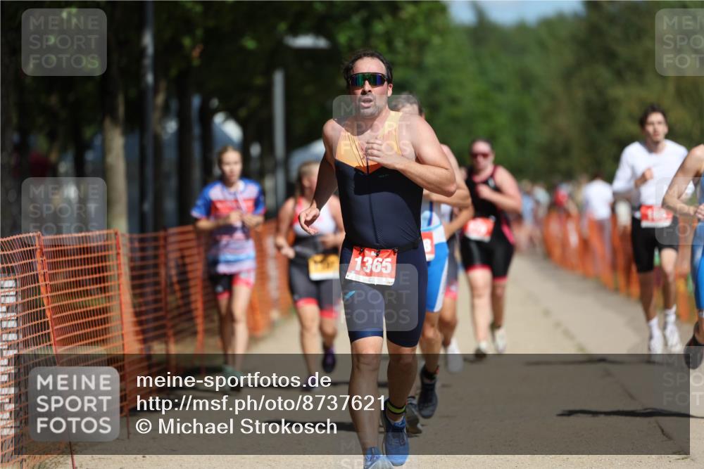 07.09.2025 - 19. Norderstedt Triathlon Michael Strokosch http://msf.ph/oto/8737621 07.09.2025 12:28:29 Laufen 165, 278, 1197, 1249, 1348, 1365 meine-sportfotos.de