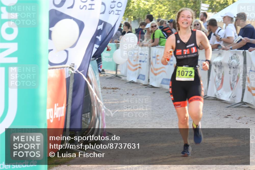 07.09.2025 - 19. Norderstedt Triathlon Luisa Fischer http://msf.ph/oto/8737631 07.09.2025 16:45:16 Ziel 1052, 1072, 1609 meine-sportfotos.de