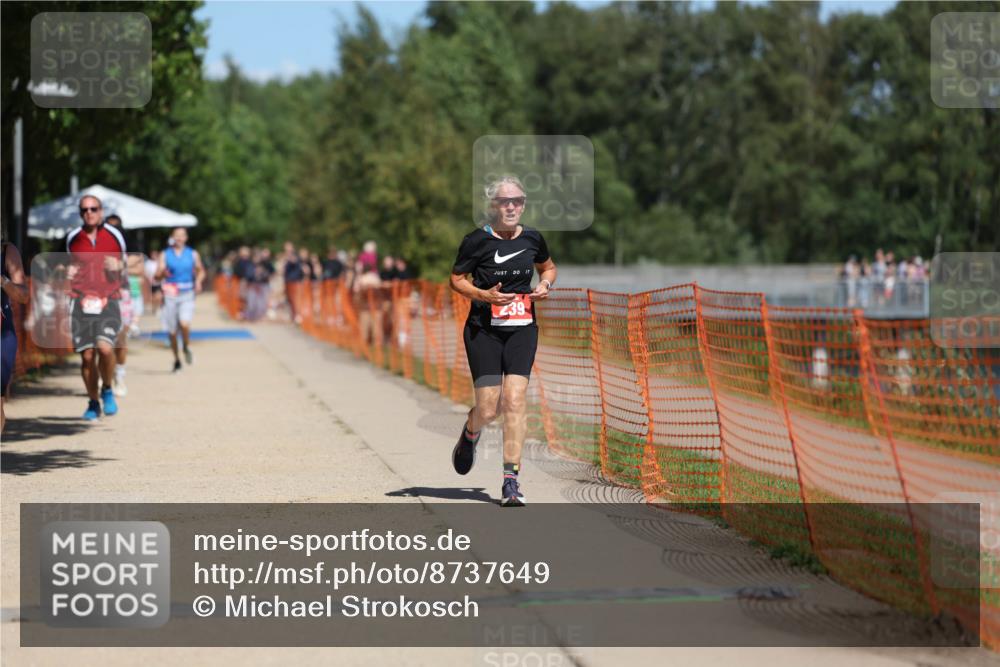 07.09.2025 - 19. Norderstedt Triathlon Michael Strokosch http://msf.ph/oto/8737649 07.09.2025 13:04:45 Laufen 195, 239, 786, 1242, 1295 meine-sportfotos.de