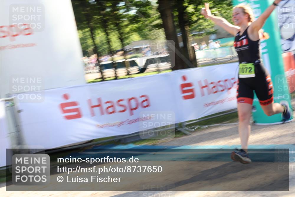 07.09.2025 - 19. Norderstedt Triathlon Luisa Fischer http://msf.ph/oto/8737650 07.09.2025 16:45:18 Ziel 509, 1052, 1072, 1569 meine-sportfotos.de