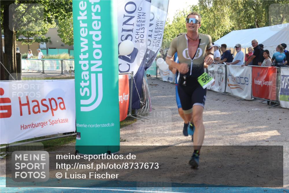 07.09.2025 - 19. Norderstedt Triathlon Luisa Fischer http://msf.ph/oto/8737673 07.09.2025 16:45:21 Ziel 509, 1052, 1072, 1569 meine-sportfotos.de