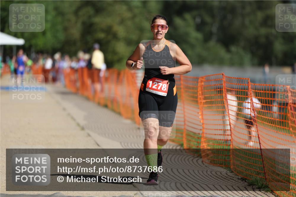 07.09.2025 - 19. Norderstedt Triathlon Michael Strokosch http://msf.ph/oto/8737686 07.09.2025 11:49:13 Laufen 1278 meine-sportfotos.de