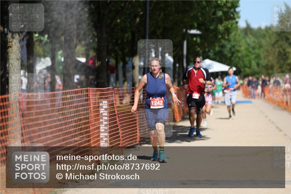 07.09.2025 - 19. Norderstedt Triathlon Michael Strokosch http://msf.ph/oto/8737692 07.09.2025 13:04:47 Laufen 195, 239, 786, 1242, 1295 meine-sportfotos.de