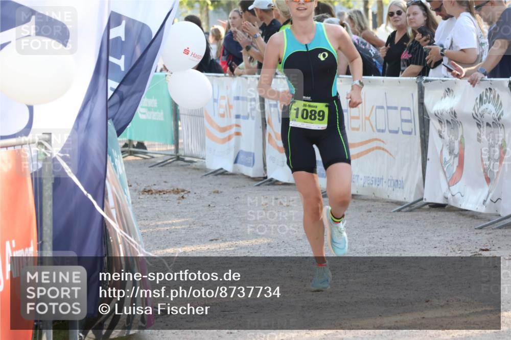 07.09.2025 - 19. Norderstedt Triathlon Luisa Fischer http://msf.ph/oto/8737734 07.09.2025 16:45:50 Ziel 1089 meine-sportfotos.de