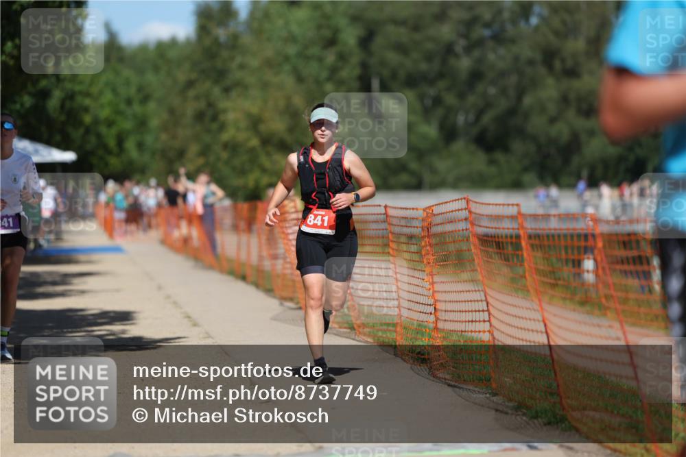 07.09.2025 - 19. Norderstedt Triathlon Michael Strokosch http://msf.ph/oto/8737749 07.09.2025 13:44:56 Laufen 315, 328, 341, 841 meine-sportfotos.de