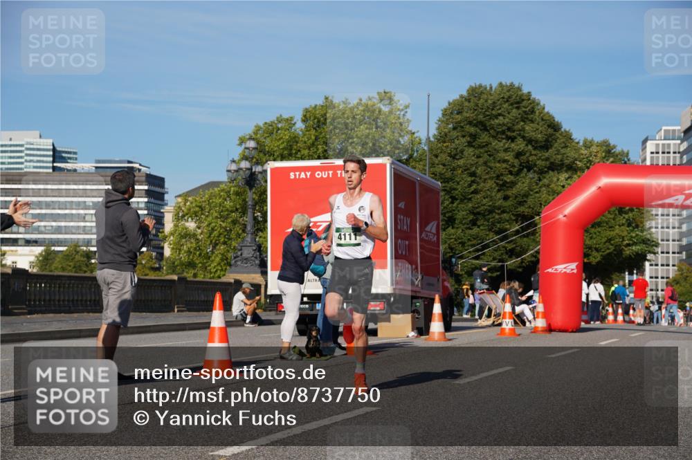 07.09.2025 - BARMER Alsterlauf Yannick Fuchs http://msf.ph/oto/8737750 07.09.2025 09:24:17 Laufen 4111 meine-sportfotos.de