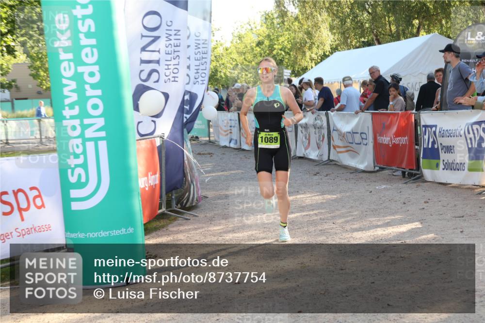 07.09.2025 - 19. Norderstedt Triathlon Luisa Fischer http://msf.ph/oto/8737754 07.09.2025 16:45:52 Ziel 1089 meine-sportfotos.de