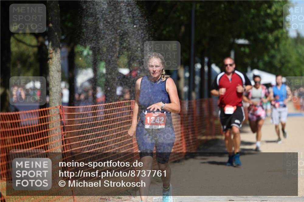 07.09.2025 - 19. Norderstedt Triathlon Michael Strokosch http://msf.ph/oto/8737761 07.09.2025 13:04:49 Laufen 195, 239, 786, 1242, 1295 meine-sportfotos.de