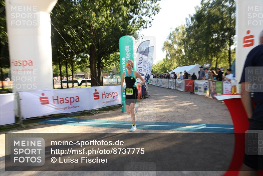 07.09.2025 - 19. Norderstedt Triathlon Luisa Fischer http://msf.ph/oto/8737775 07.09.2025 16:45:53 Ziel 1089 meine-sportfotos.de