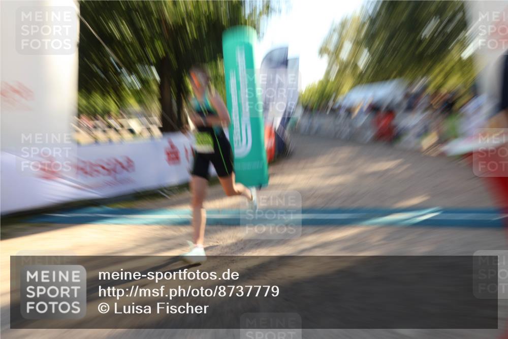 07.09.2025 - 19. Norderstedt Triathlon Luisa Fischer http://msf.ph/oto/8737779 07.09.2025 16:45:53 Ziel 1089 meine-sportfotos.de