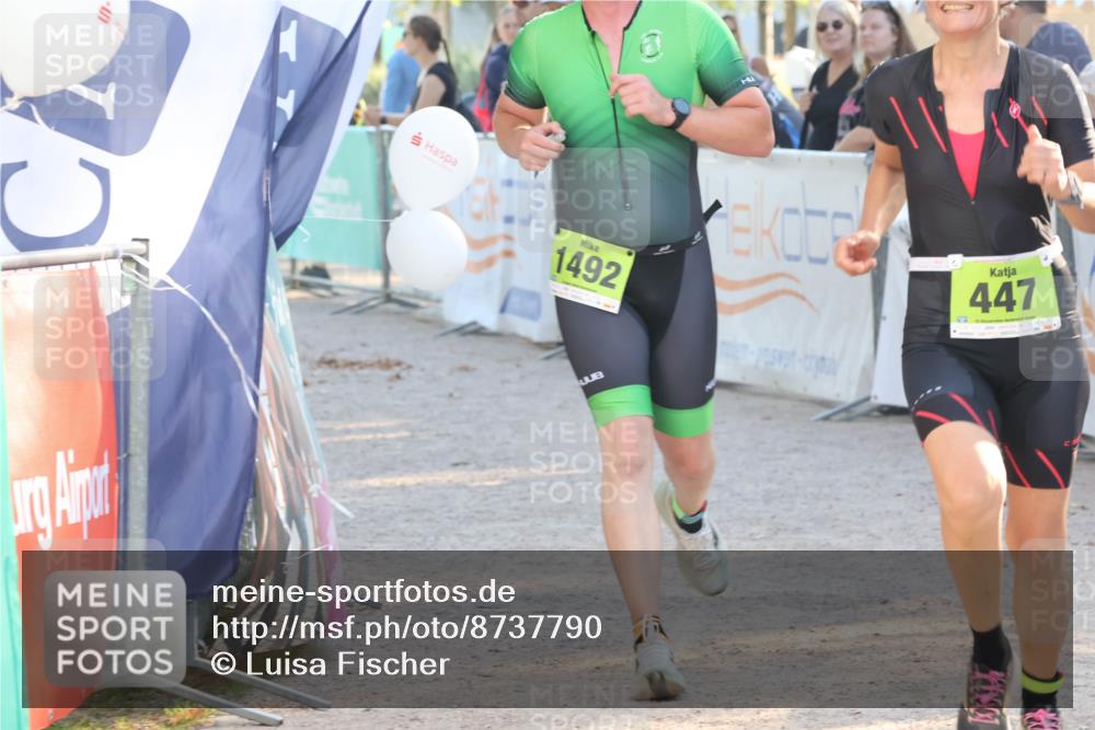 07.09.2025 - 19. Norderstedt Triathlon Luisa Fischer http://msf.ph/oto/8737790 07.09.2025 16:45:59 Ziel 447, 1089, 1492 meine-sportfotos.de