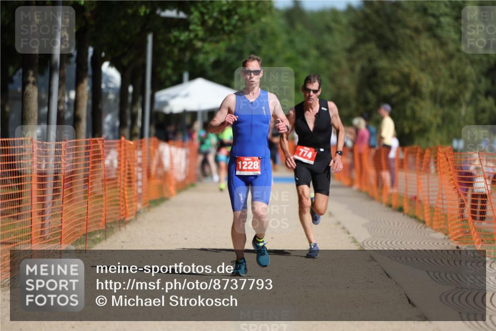 07.09.2025 - 19. Norderstedt Triathlon Michael Strokosch http://msf.ph/oto/8737793 07.09.2025 11:49:32 Laufen 774, 1228 meine-sportfotos.de