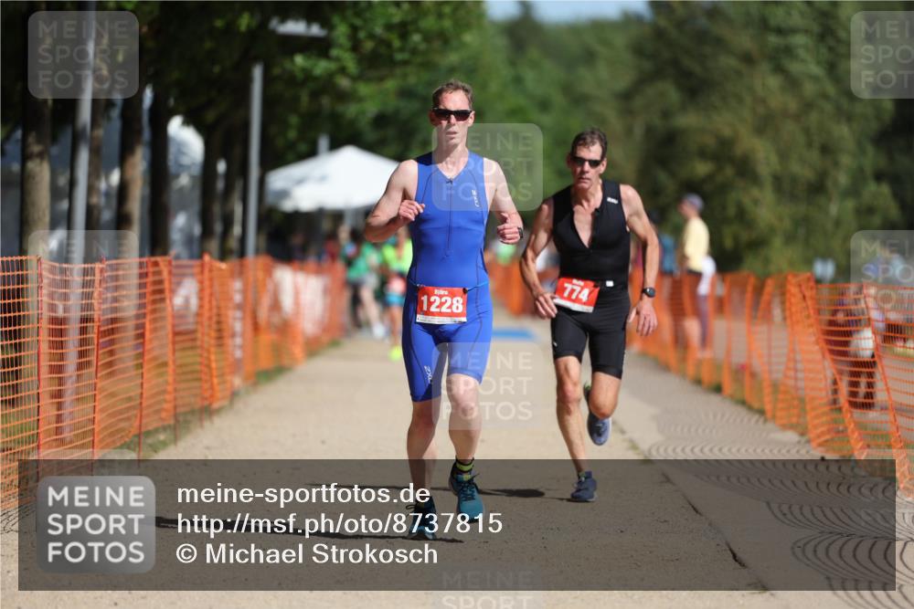 07.09.2025 - 19. Norderstedt Triathlon Michael Strokosch http://msf.ph/oto/8737815 07.09.2025 11:49:32 Laufen 774, 1228 meine-sportfotos.de