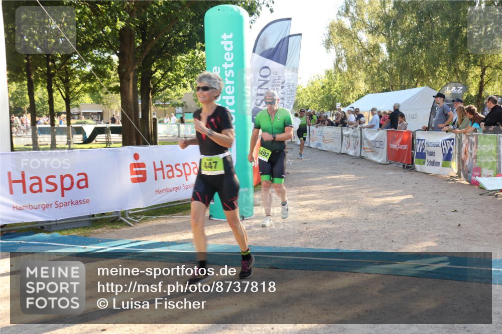 07.09.2025 - 19. Norderstedt Triathlon Luisa Fischer http://msf.ph/oto/8737818 07.09.2025 16:46:01 Ziel 447, 1492 meine-sportfotos.de