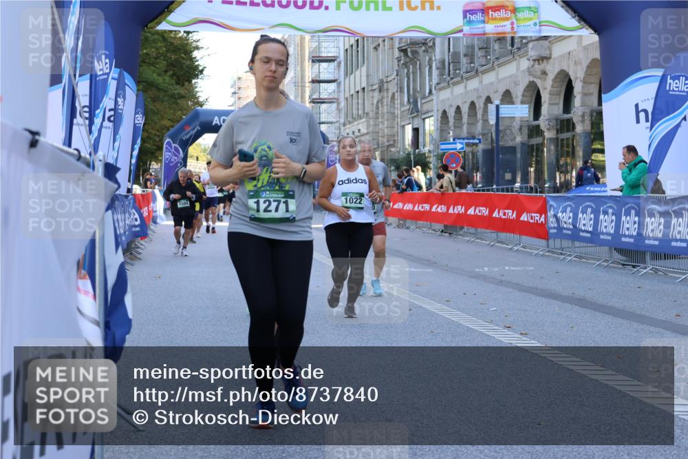 07.09.2025 - BARMER Alsterlauf Strokosch-Dieckow http://msf.ph/oto/8737840 07.09.2025 11:44:03 Ziel 1093, 1099, 1152, 1153, 1242 meine-sportfotos.de