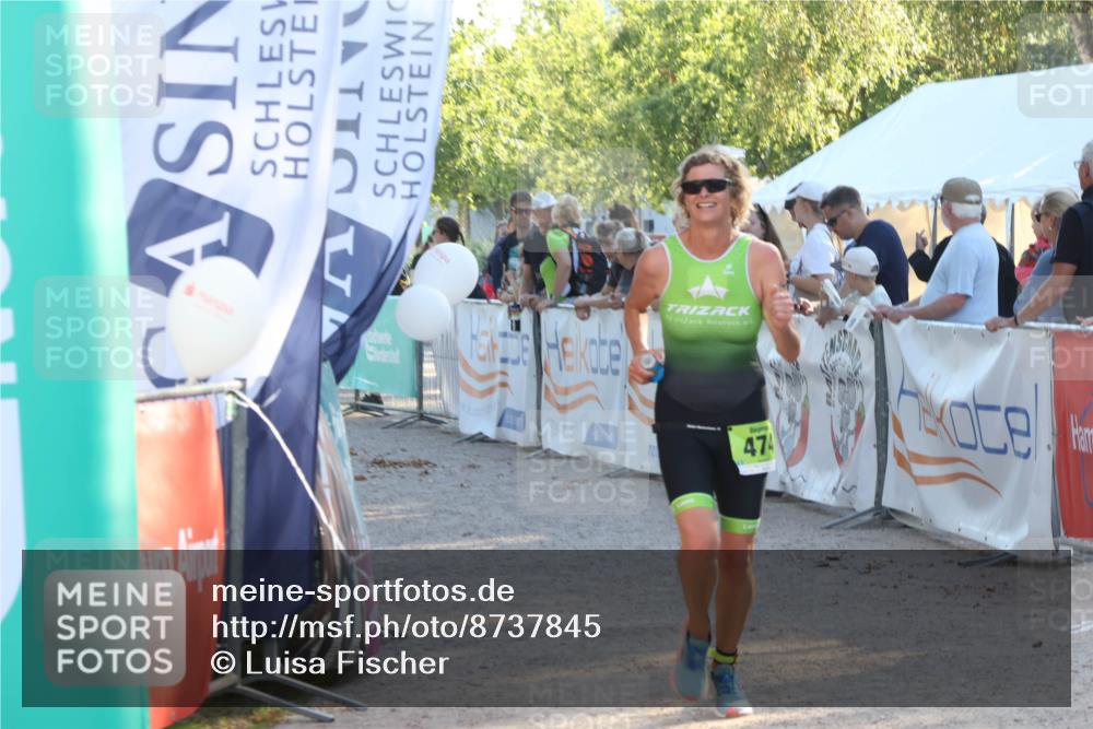 07.09.2025 - 19. Norderstedt Triathlon Luisa Fischer http://msf.ph/oto/8737845 07.09.2025 16:46:04 Ziel 447, 474, 1492 meine-sportfotos.de