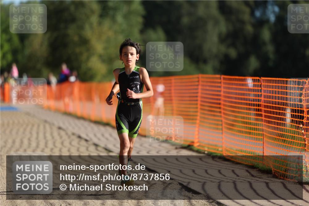 07.09.2025 - 19. Norderstedt Triathlon Michael Strokosch http://msf.ph/oto/8737856 07.09.2025 09:11:59 Laufen 44 meine-sportfotos.de