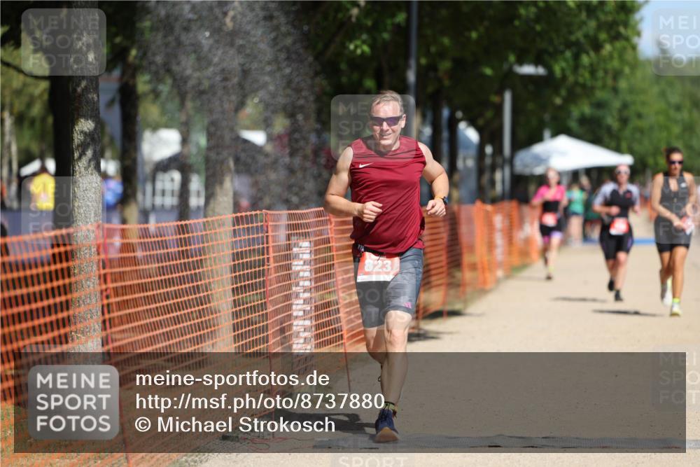 07.09.2025 - 19. Norderstedt Triathlon Michael Strokosch http://msf.ph/oto/8737880 07.09.2025 12:28:53 Laufen 267, 823, 1358 meine-sportfotos.de