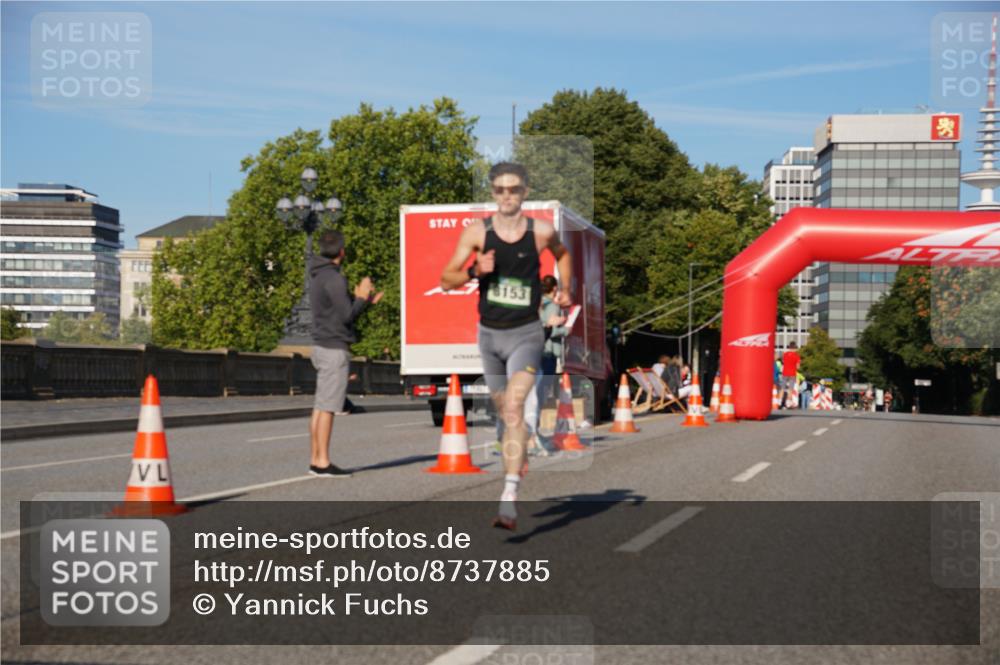 07.09.2025 - BARMER Alsterlauf Yannick Fuchs http://msf.ph/oto/8737885 07.09.2025 09:24:49 Laufen 8153 meine-sportfotos.de