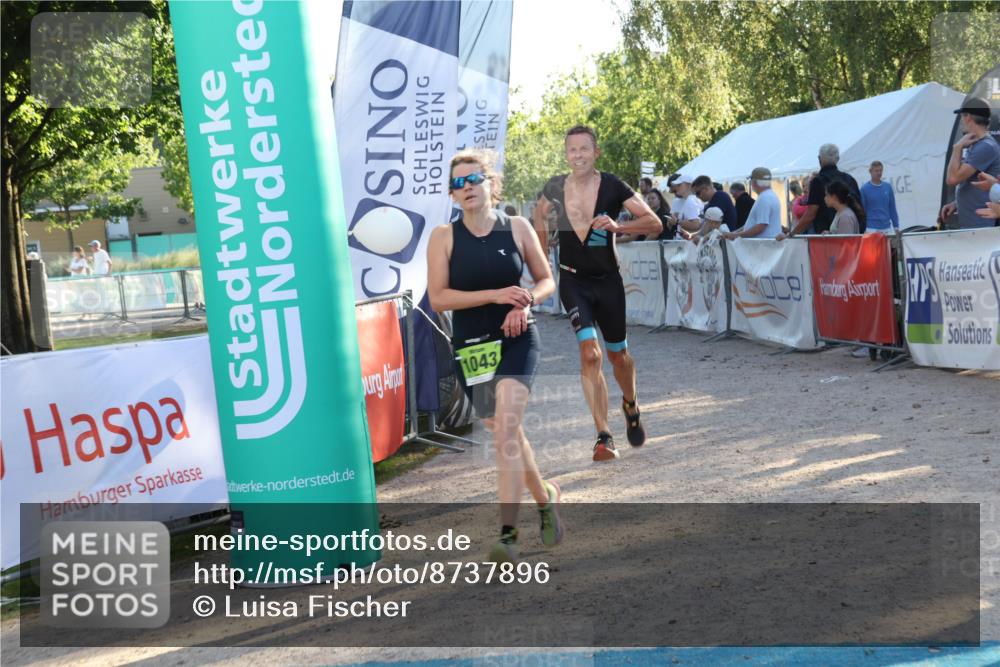 07.09.2025 - 19. Norderstedt Triathlon Luisa Fischer http://msf.ph/oto/8737896 07.09.2025 16:46:11 Ziel 474, 1043, 1621 meine-sportfotos.de