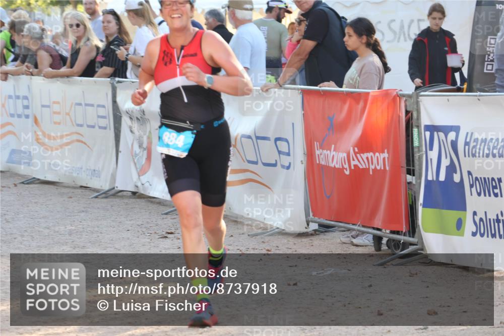 07.09.2025 - 19. Norderstedt Triathlon Luisa Fischer http://msf.ph/oto/8737918 07.09.2025 16:46:19 Ziel 884, 1043, 1621 meine-sportfotos.de