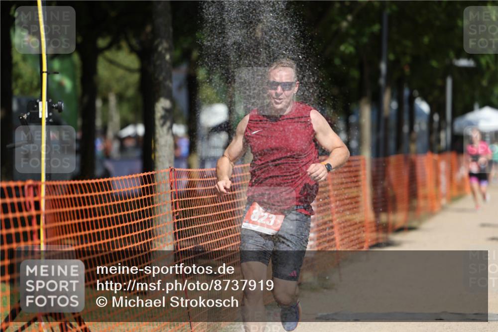 07.09.2025 - 19. Norderstedt Triathlon Michael Strokosch http://msf.ph/oto/8737919 07.09.2025 12:28:55 Laufen 155, 184, 267, 823, 1358 meine-sportfotos.de