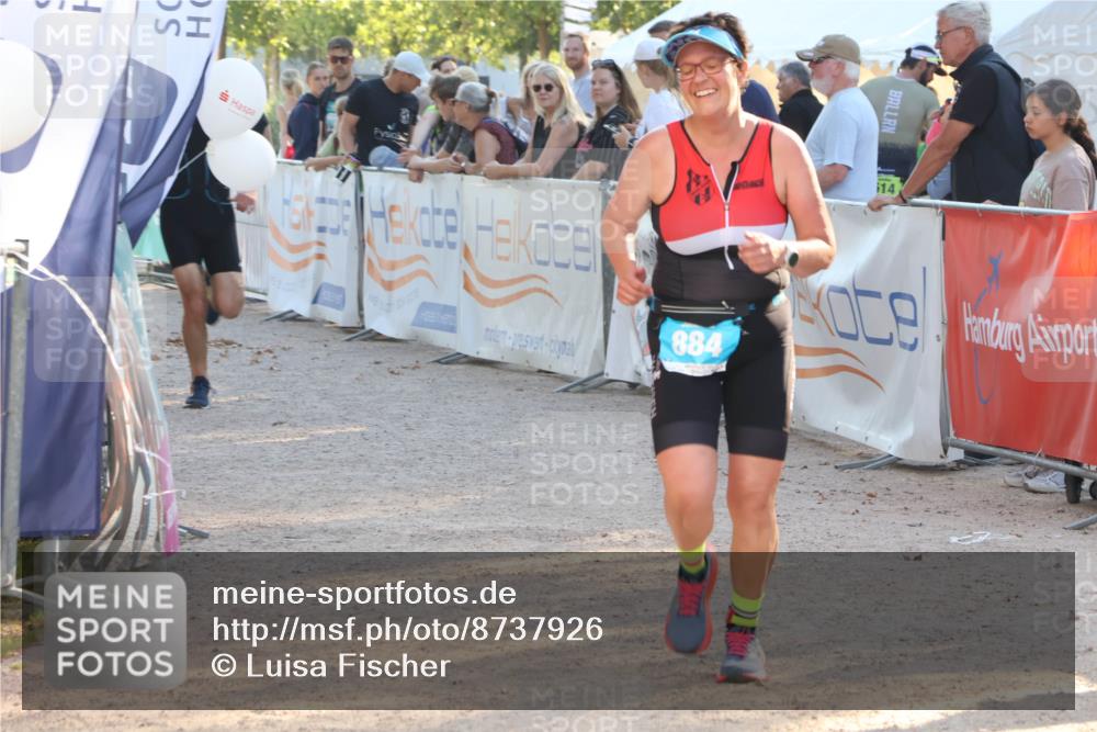 07.09.2025 - 19. Norderstedt Triathlon Luisa Fischer http://msf.ph/oto/8737926 07.09.2025 16:46:20 Ziel 884, 1601 meine-sportfotos.de