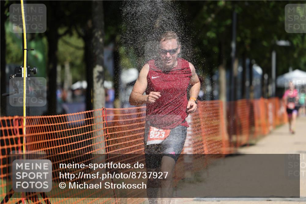07.09.2025 - 19. Norderstedt Triathlon Michael Strokosch http://msf.ph/oto/8737927 07.09.2025 12:28:55 Laufen 155, 184, 267, 823, 1358 meine-sportfotos.de