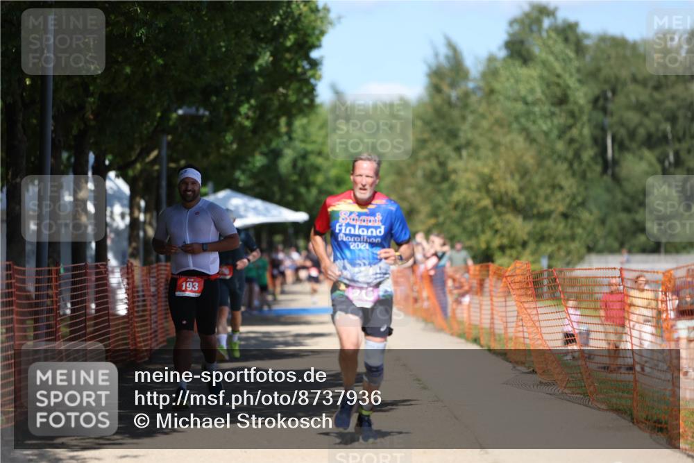 07.09.2025 - 19. Norderstedt Triathlon Michael Strokosch http://msf.ph/oto/8737936 07.09.2025 13:45:17 Laufen 193, 343 meine-sportfotos.de