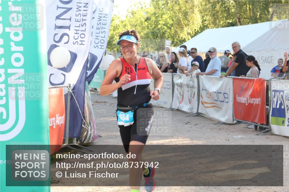 07.09.2025 - 19. Norderstedt Triathlon Luisa Fischer http://msf.ph/oto/8737942 07.09.2025 16:46:21 Ziel 884, 1601 meine-sportfotos.de
