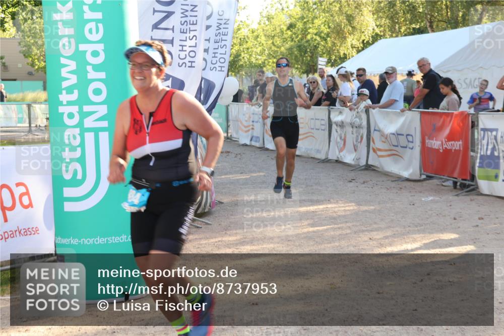 07.09.2025 - 19. Norderstedt Triathlon Luisa Fischer http://msf.ph/oto/8737953 07.09.2025 16:46:21 Ziel 884, 1601 meine-sportfotos.de