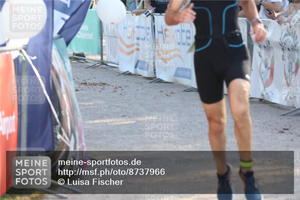 07.09.2025 - 19. Norderstedt Triathlon Luisa Fischer http://msf.ph/oto/8737966 07.09.2025 16:46:22 Ziel 884, 1601 meine-sportfotos.de