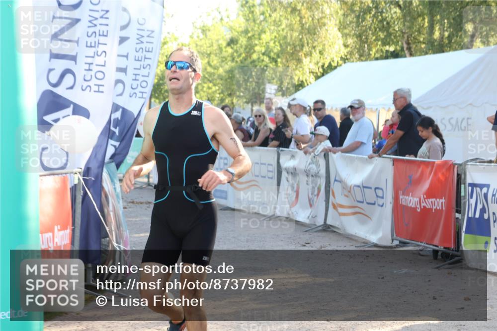 07.09.2025 - 19. Norderstedt Triathlon Luisa Fischer http://msf.ph/oto/8737982 07.09.2025 16:46:23 Ziel 884, 1601 meine-sportfotos.de