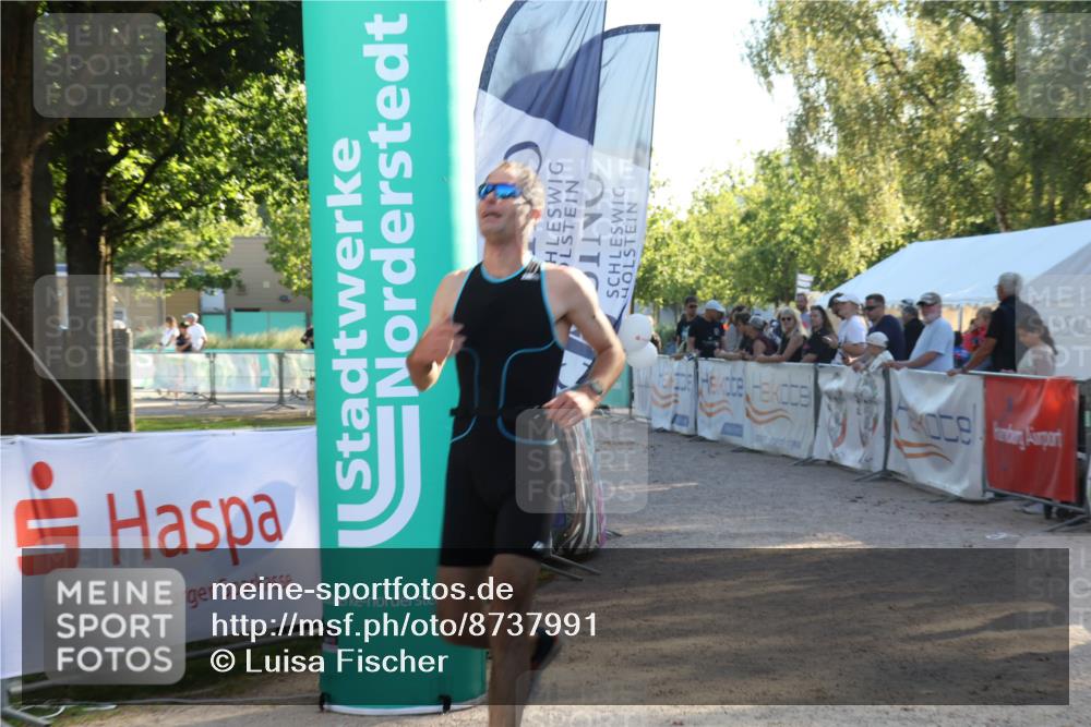 07.09.2025 - 19. Norderstedt Triathlon Luisa Fischer http://msf.ph/oto/8737991 07.09.2025 16:46:24 Ziel 884, 1601 meine-sportfotos.de