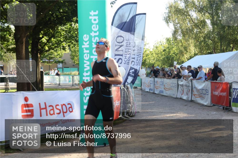 07.09.2025 - 19. Norderstedt Triathlon Luisa Fischer http://msf.ph/oto/8737996 07.09.2025 16:46:24 Ziel 884, 1601 meine-sportfotos.de