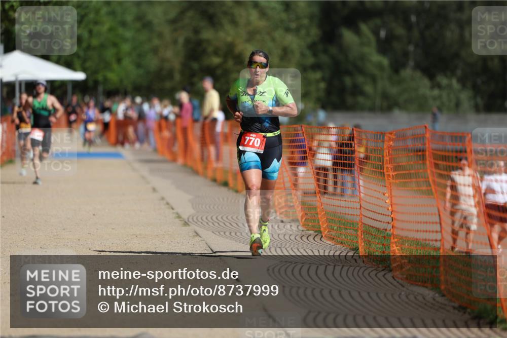 07.09.2025 - 19. Norderstedt Triathlon Michael Strokosch http://msf.ph/oto/8737999 07.09.2025 11:49:43 Laufen 770, 1184 meine-sportfotos.de