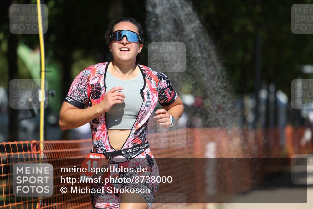 07.09.2025 - 19. Norderstedt Triathlon Michael Strokosch http://msf.ph/oto/8738000 07.09.2025 13:04:54 Laufen 195, 786, 1276, 1295 meine-sportfotos.de