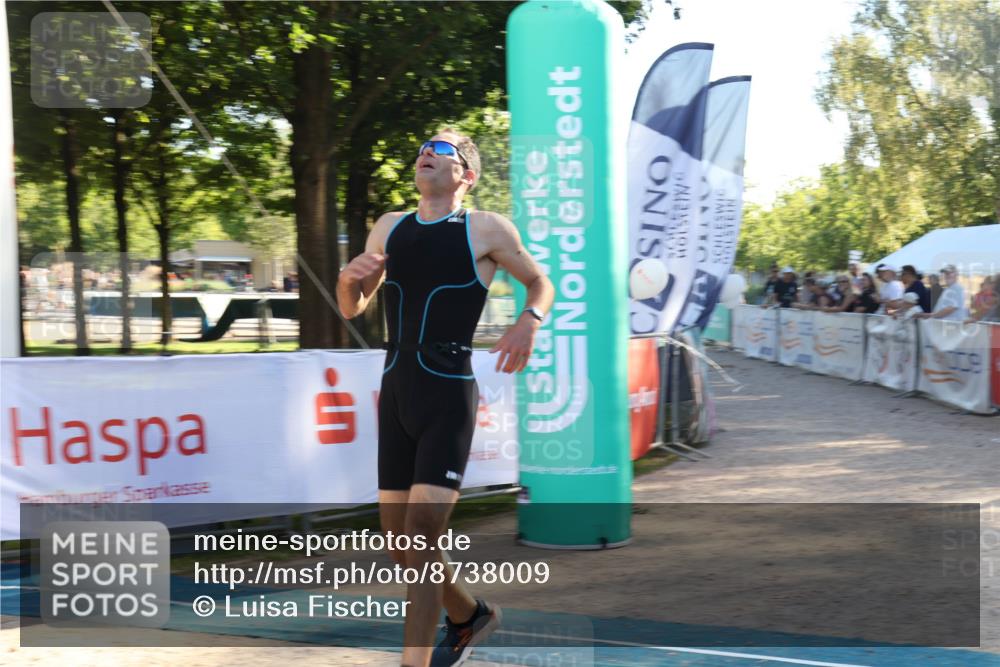 07.09.2025 - 19. Norderstedt Triathlon Luisa Fischer http://msf.ph/oto/8738009 07.09.2025 16:46:25 Ziel 884, 1601 meine-sportfotos.de