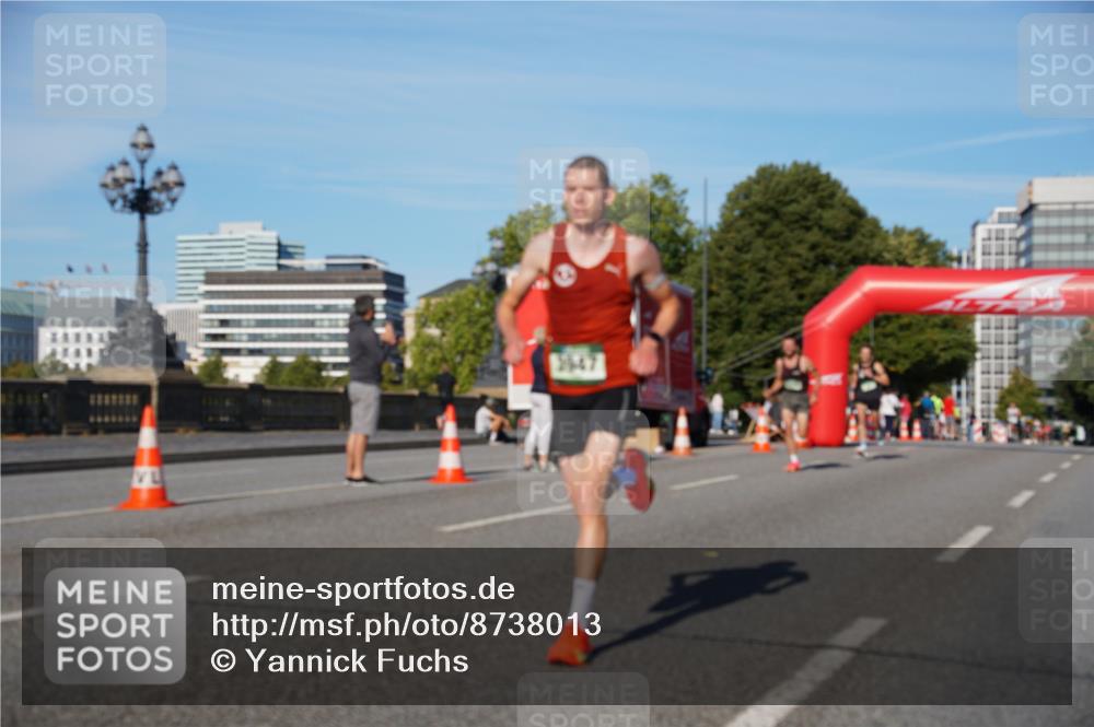 07.09.2025 - BARMER Alsterlauf Yannick Fuchs http://msf.ph/oto/8738013 07.09.2025 09:25:20 Laufen 3647 meine-sportfotos.de