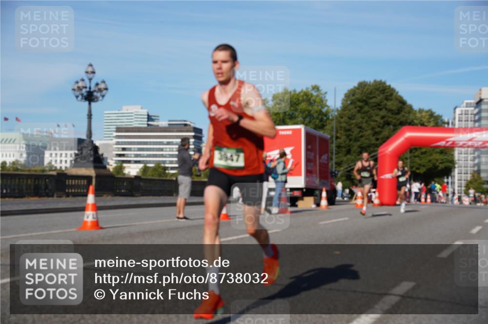 07.09.2025 - BARMER Alsterlauf Yannick Fuchs http://msf.ph/oto/8738032 07.09.2025 09:25:21 Laufen 3947 meine-sportfotos.de