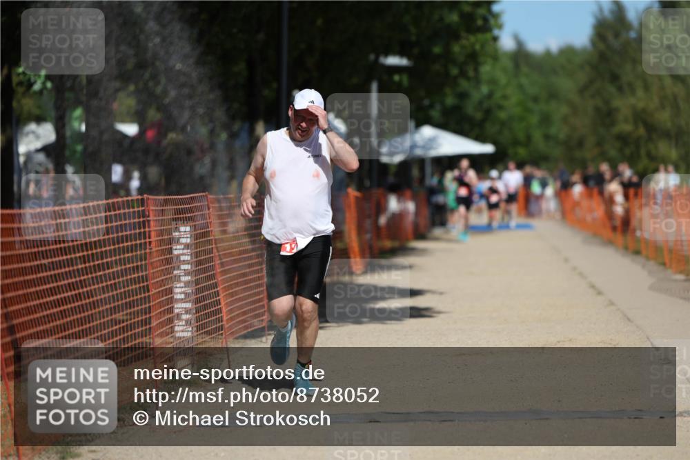 07.09.2025 - 19. Norderstedt Triathlon Michael Strokosch http://msf.ph/oto/8738052 07.09.2025 13:04:59 Laufen 1276 meine-sportfotos.de