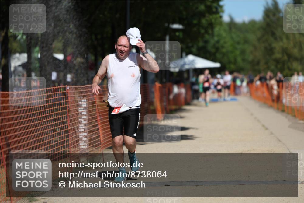 07.09.2025 - 19. Norderstedt Triathlon Michael Strokosch http://msf.ph/oto/8738064 07.09.2025 13:05:00 Laufen 1276 meine-sportfotos.de