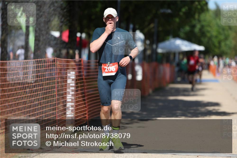 07.09.2025 - 19. Norderstedt Triathlon Michael Strokosch http://msf.ph/oto/8738079 07.09.2025 13:45:25 Laufen 193, 206 meine-sportfotos.de