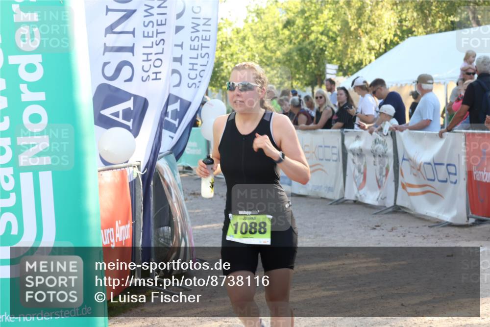 07.09.2025 - 19. Norderstedt Triathlon Luisa Fischer http://msf.ph/oto/8738116 07.09.2025 16:46:44 Ziel 1047, 1088 meine-sportfotos.de
