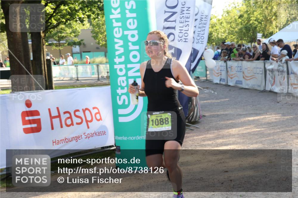 07.09.2025 - 19. Norderstedt Triathlon Luisa Fischer http://msf.ph/oto/8738126 07.09.2025 16:46:45 Ziel 1088 meine-sportfotos.de