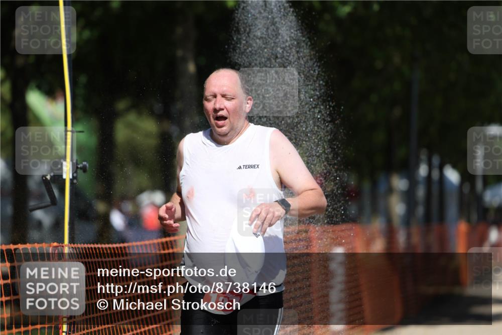 07.09.2025 - 19. Norderstedt Triathlon Michael Strokosch http://msf.ph/oto/8738146 07.09.2025 13:05:01 Laufen 1276 meine-sportfotos.de