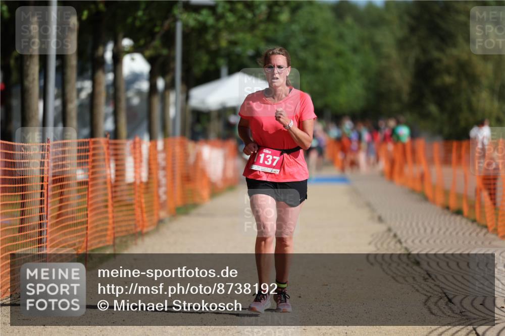 07.09.2025 - 19. Norderstedt Triathlon Michael Strokosch http://msf.ph/oto/8738192 07.09.2025 10:54:32 Laufen 1137, 1143 meine-sportfotos.de