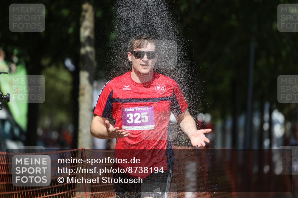 07.09.2025 - 19. Norderstedt Triathlon Michael Strokosch http://msf.ph/oto/8738194 07.09.2025 13:45:37 Laufen 325, 338, 723 meine-sportfotos.de
