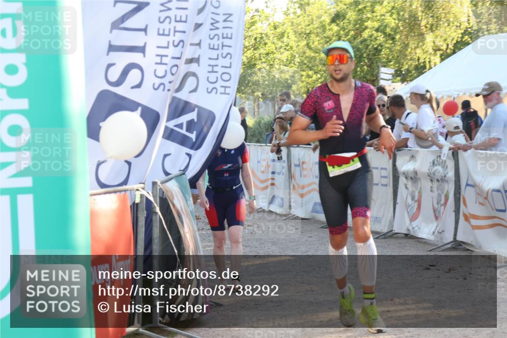07.09.2025 - 19. Norderstedt Triathlon Luisa Fischer http://msf.ph/oto/8738292 07.09.2025 16:47:12 Ziel 1087, 1581, 1611, 1616 meine-sportfotos.de